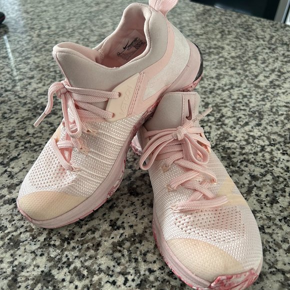 nike metcon size 5.5